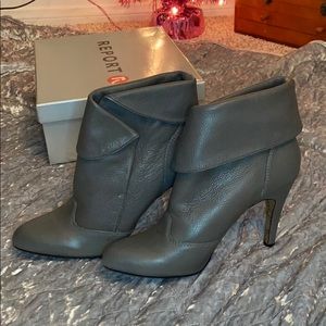 REPORT Boston Heeled Bootie